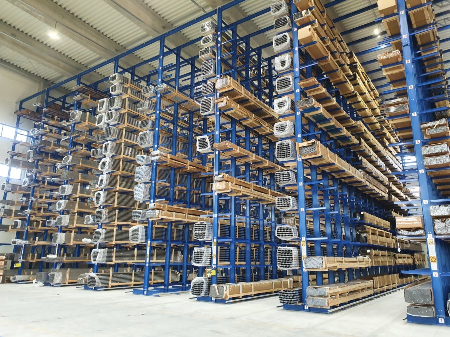 Systèmes de rayonnages